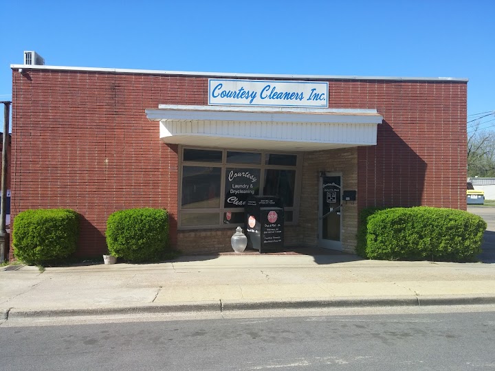 Courtesy Cleaners storefront photo from Google