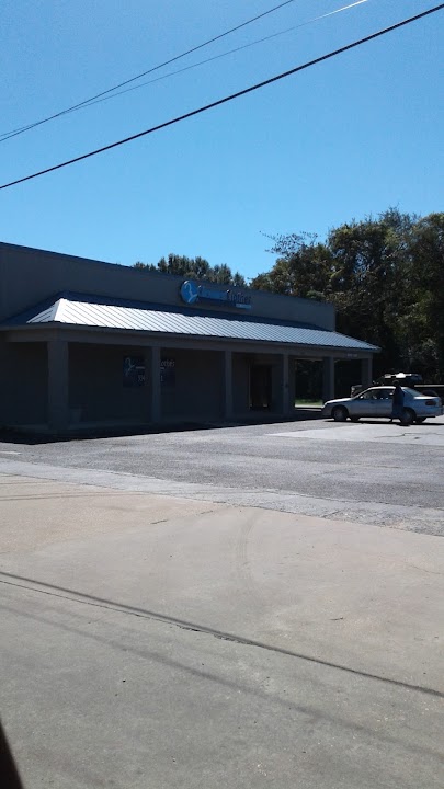 Cleaner Clothes Dry Cleaning storefront photo from Google