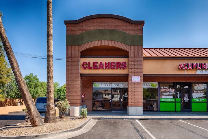 Louie's Ultra Cleaners storefront photo from Google