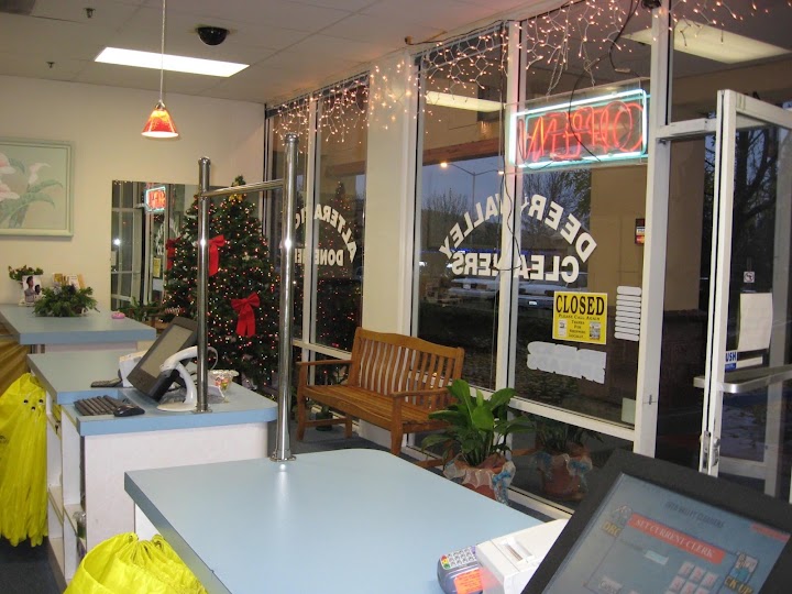 Deer Valley Cleaners storefront photo from Google