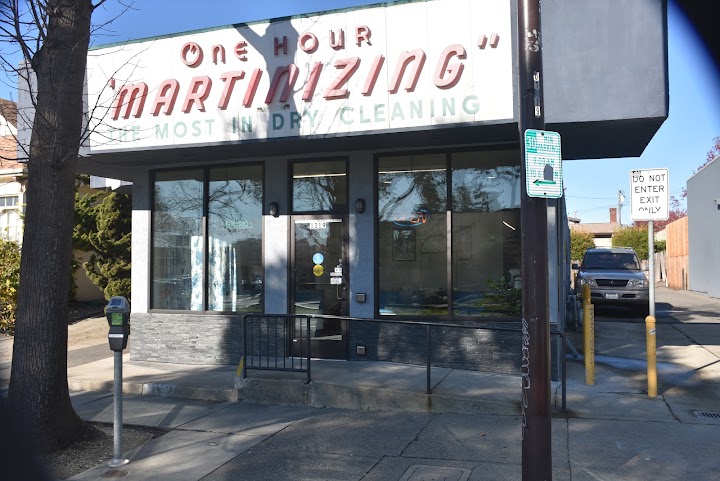 One Hour Martinizing storefront photo from Google