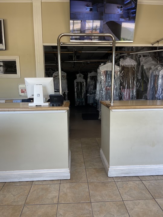 Murre Cleaners storefront photo from Google