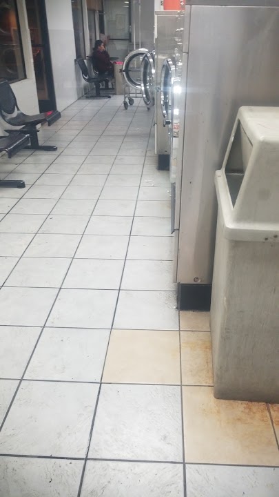 A Palm Cleaners storefront photo from Google