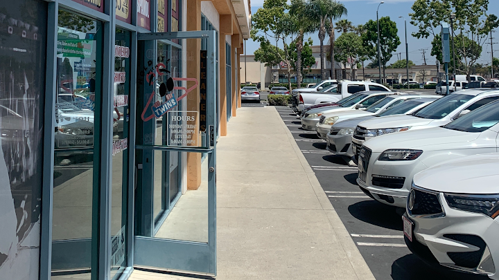 Twins Cleaners & Alteration storefront photo from Google