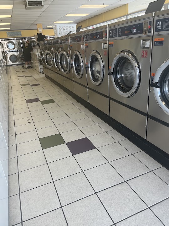 Circle Coin Laundry & Dry Cleaning storefront photo from Google