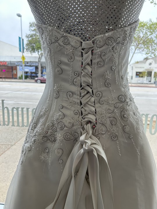 Tip Top Dry Cleaners & Tailoring storefront photo from Google