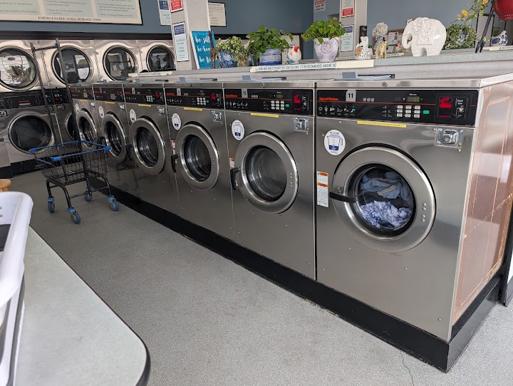 Serra Mesa Laundry & Dry Cleaners storefront photo from Google