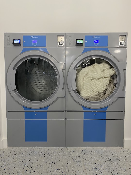 Laundré | Dry Cleaners & Laundromat storefront photo from Google