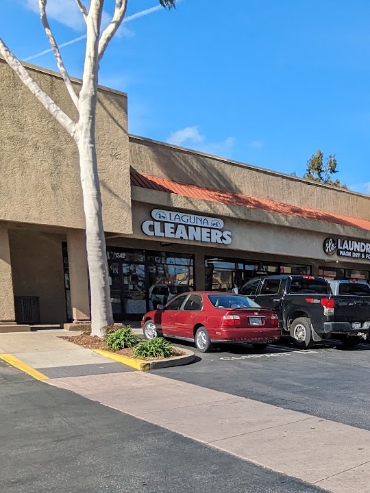 Lucky Oak Cleaners storefront photo from Google