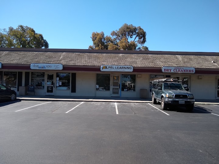 Vonnie's Cleaners storefront photo from Google