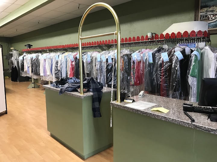 Bennett Valley Dry Cleaners storefront photo from Google