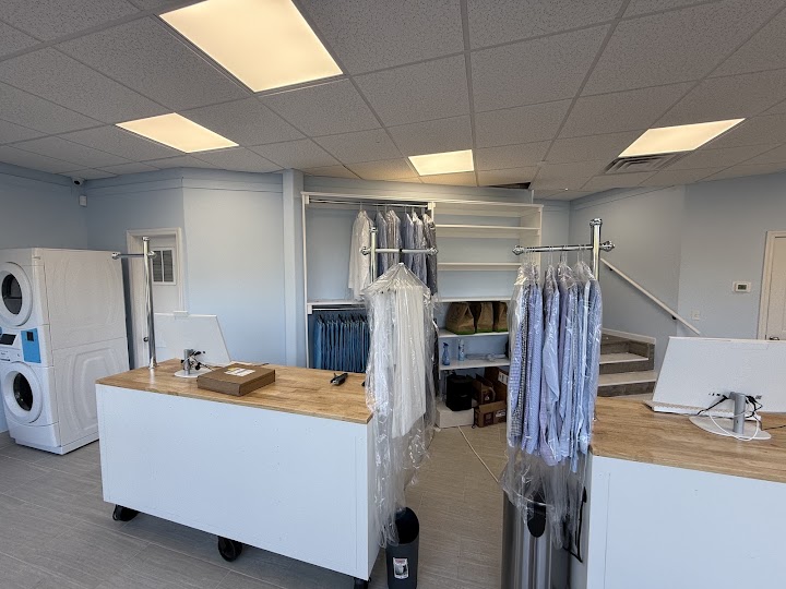 Fine Fabrics Cleaners & Alterations storefront photo from Google