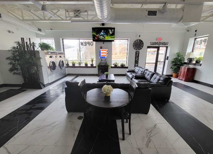 Expo Laundromat & Dry Cleaning - Stamford storefront photo from Google