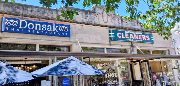 Debonair 1 Hour Dry Cleaners storefront photo from Google