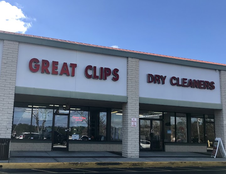Hunt Club Cleaners storefront photo from Google