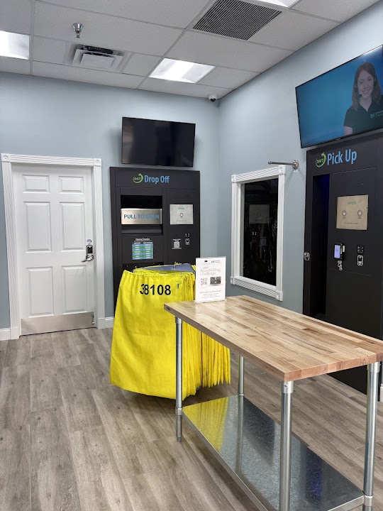 Orlando Cleaners 24/7 - Apopka storefront photo from Google