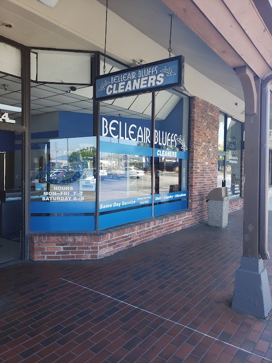 Belleair Bluffs Cleaners storefront photo from Google