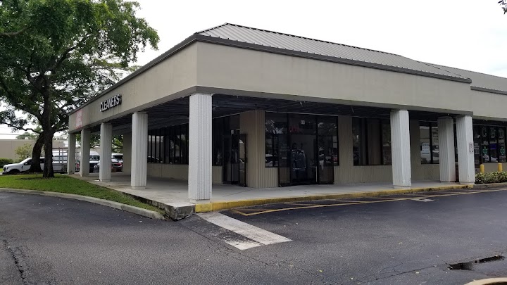 Best Discount Dry Cleaners storefront photo from Google