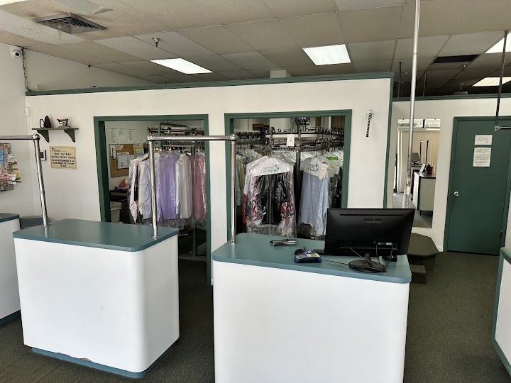 Lake Ida Cleaners storefront photo from Google