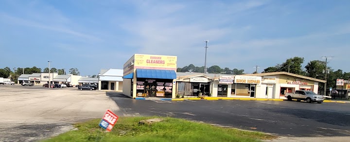 Signature Dry Cleaners storefront photo from Google
