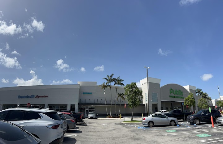 US Dry Clean storefront photo from Google