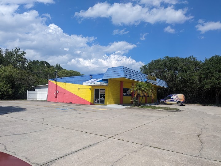 Sun Country Cleaners storefront photo from Google