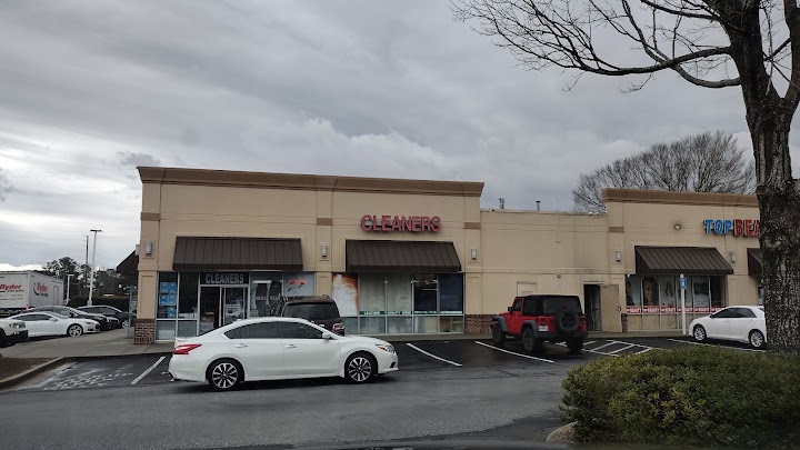 Dacula Cleaners storefront photo from Google