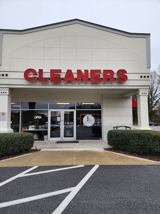 Lee Cleaners storefront photo from Google