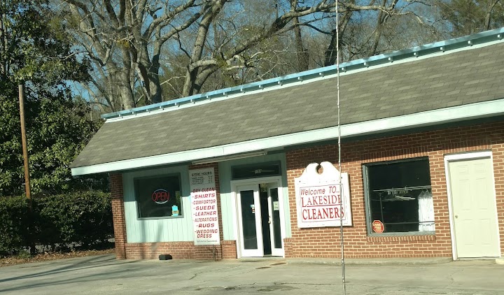 Lakeside Cleaners storefront photo from Google