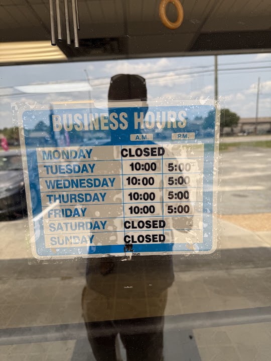 Discount Alterations & Dry Cleaners storefront photo from Google