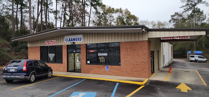 Pleats and Creases Dry Cleaners and Laundry storefront photo from Google