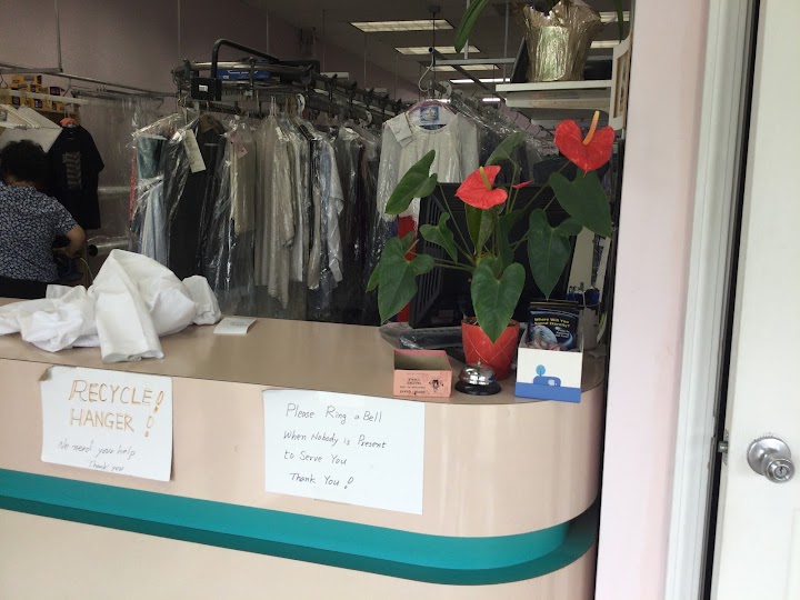 Gage Cleaners of Lincolnwood storefront photo from Google