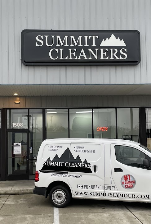 Summit Cleaners storefront photo from Google