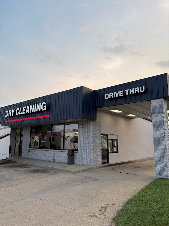 Courtesy Cleaning Center storefront photo from Google