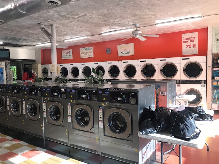 De Best Laundry & Dry Cleaning storefront photo from Google
