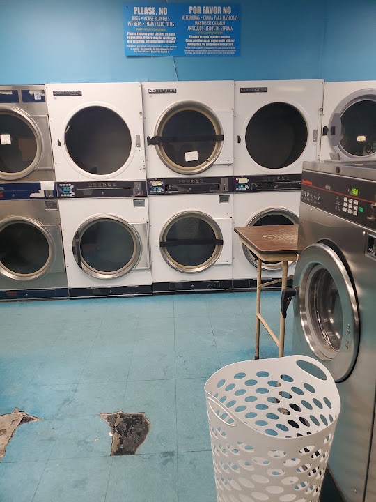 Bubble Room Coin Laundry & Dry Clean Lenexa storefront photo from Google