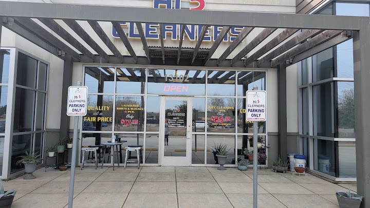 Hi 5 Cleaners storefront photo from Google