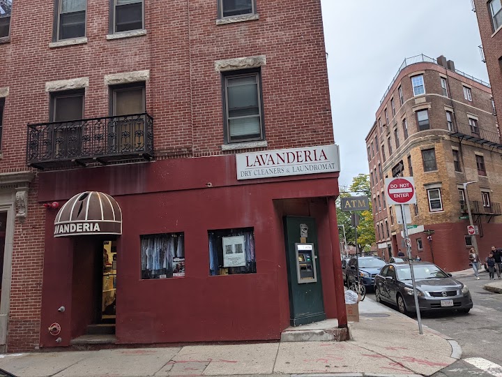 Lavanderia storefront photo from Google