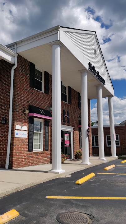 Holly Cleaners Inc storefront photo from Google