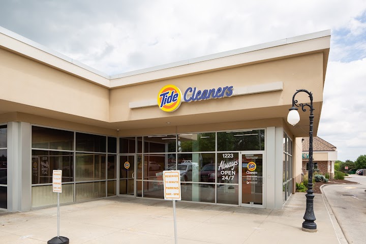Tide Cleaners storefront photo from Google