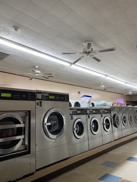 Flower's Laundromat & Dry Cleaners storefront photo from Google