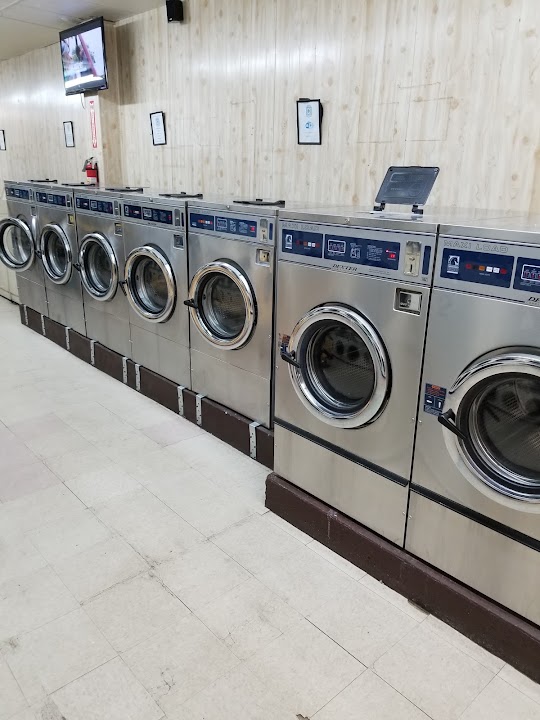 Chestnut Coin Laundry & Dry Cleaners storefront photo from Google