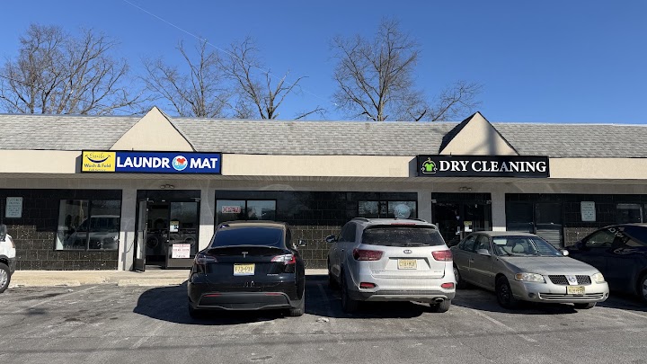 Smile Laundromat & Dry Cleaners storefront photo from Google