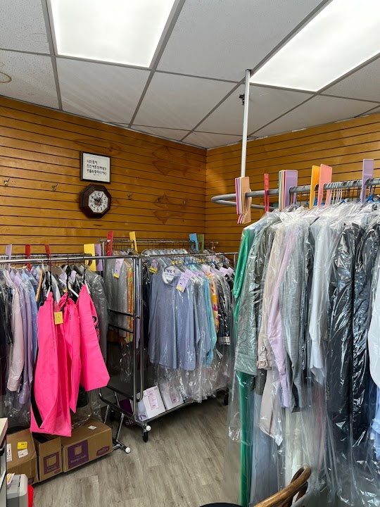 FRANCESCA Cleaners storefront photo from Google