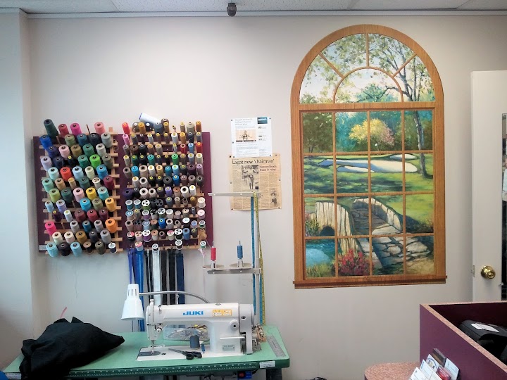 Hom's Dry Cleaners storefront photo from Google