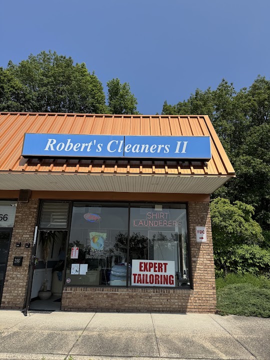 Robert’s Cleaners 2 storefront photo from Google