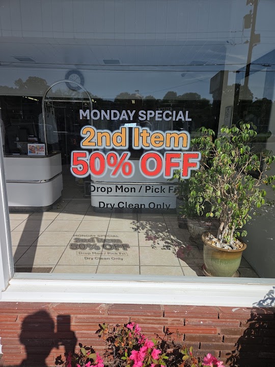 Lee Cleaners storefront photo from Google