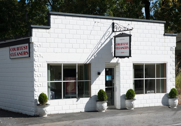 Courtesy Cleaners storefront photo from Google