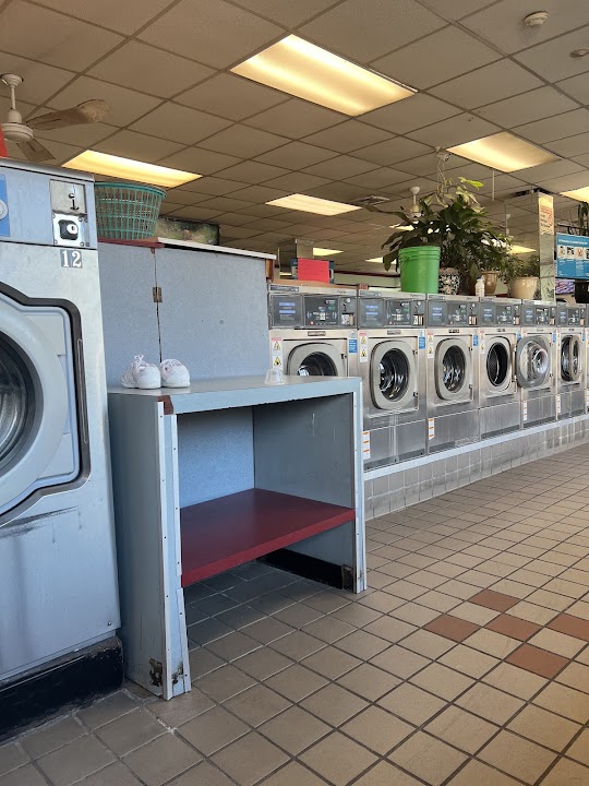 Pride Coin Laundry & Dry Clean storefront photo from Google