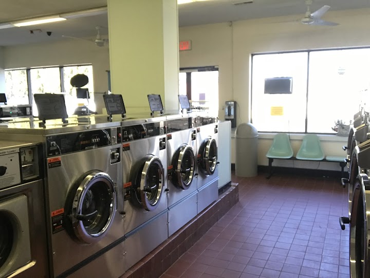 Lemon Laundry and Dry Cleaning storefront photo from Google